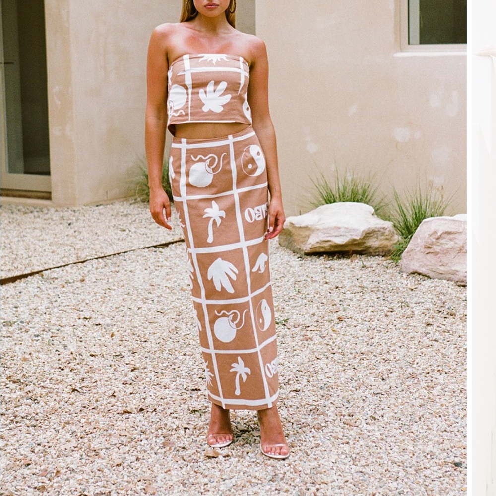 Sabo Skirt Tan and White Maxi Skirt